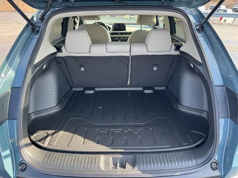 Certified 2026 Honda HR-V LX image 4