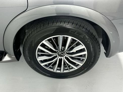 Used 2023 Nissan Armada SL image 30