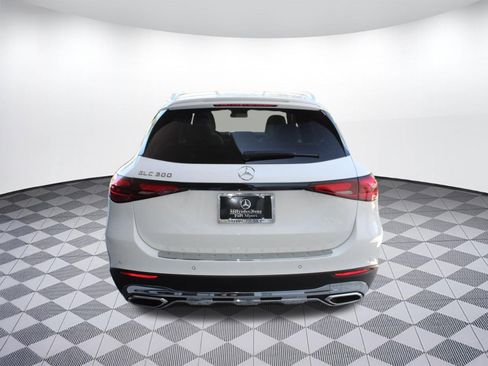 Used 2026 Mercedes-Benz GLC 300 image 10