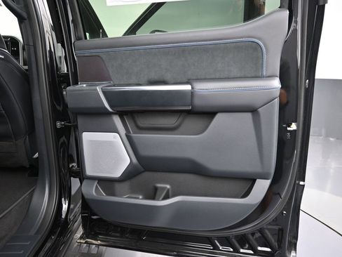 New 2026 Ford F250 Platinum w/ Tremor Off-Road Package image 2