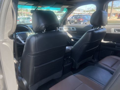Used 2015 Ford Explorer Limited w/ Equipment Group 301A image 17