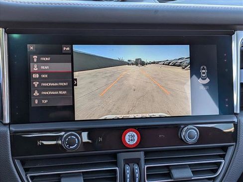 Used 2025 Porsche Macan Turbo image 19