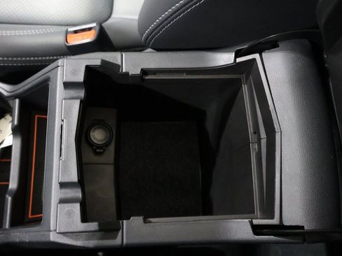 Used 2023 Subaru Forester Limited image 33