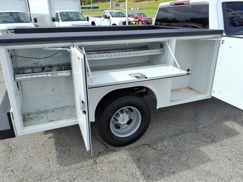 Used 2024 Chevrolet Silverado 3500 W/T w/ WT Convenience Package image 15