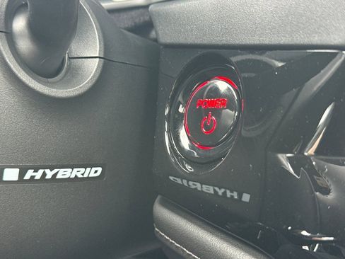 Used 2025 Honda Accord Sport image 25