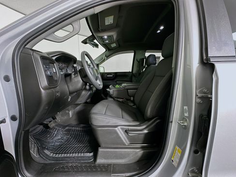 Used 2020 Chevrolet Silverado 1500 Custom w/ Custom Value Package image 13