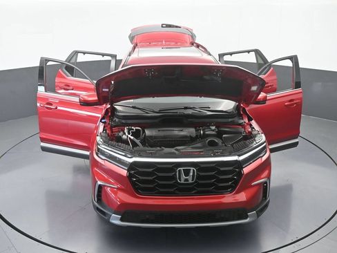 Used 2025 Honda Pilot Touring image 81