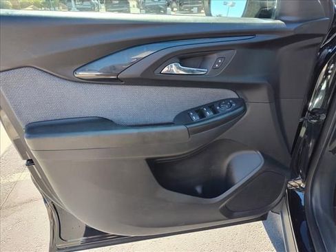 Used 2023 Chevrolet TrailBlazer LT image 13