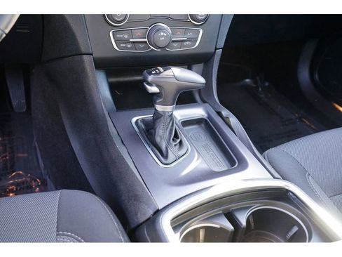 Used 2018 Dodge Charger SXT image 25