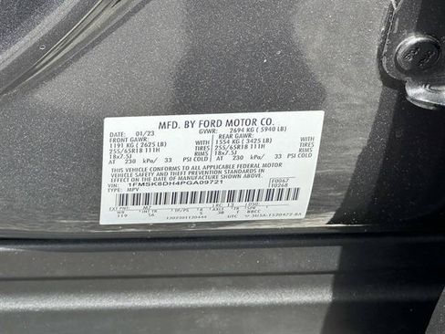 Used 2023 Ford Explorer XLT w/ Equipment Group 202A AWD/4WD image 14