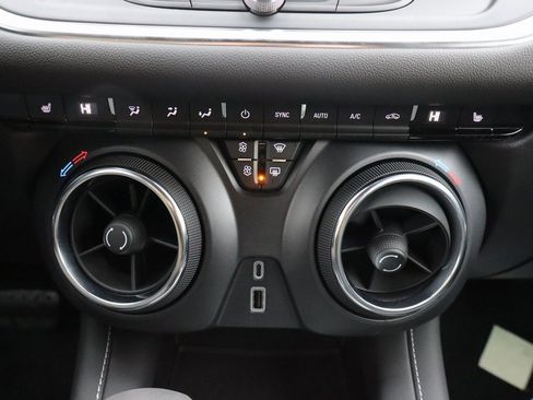 New 2026 Chevrolet Blazer LT image 13