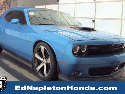 Used 2019 Dodge Challenger R/T Scat Pack w/ Shaker Package image 1