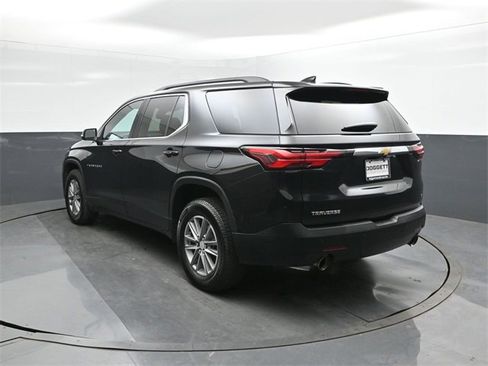 Used 2022 Chevrolet Traverse LT image 5