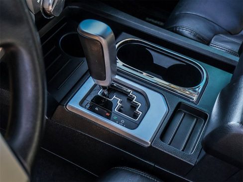 Used 2019 Toyota Tundra SR5 w/ SR5 Upgrade Package image 30