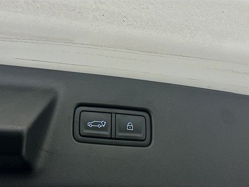 Used 2025 Hyundai Santa Fe SEL AWD/4WD image 32