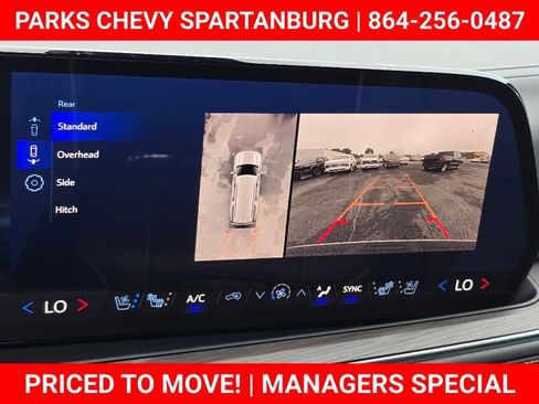 New 2025 Chevrolet Suburban Premier image 24