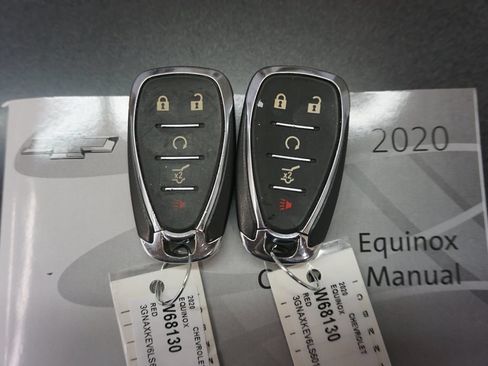Used 2020 Chevrolet Equinox LT FWD image 18