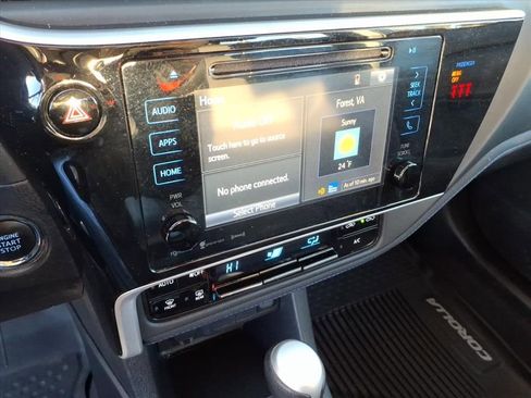 Used 2019 Toyota Corolla SE w/ SE Premium Package image 30