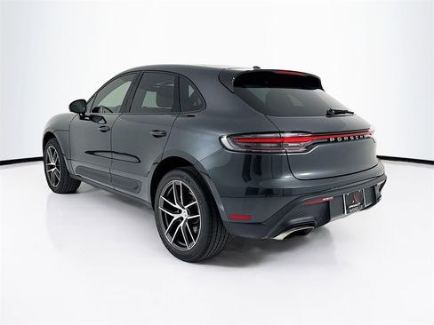 Certified 2025 Porsche Macan image 3