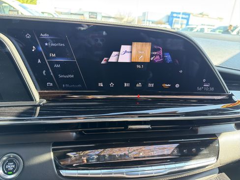 Used 2023 Cadillac Escalade ESV Sport w/ Touring Package image 23