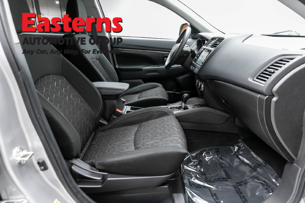 Used 2025 Mitsubishi Outlander Sport SE AWD/4WD image 24