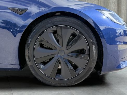Used 2024 Tesla Model S AWD/4WD image 11