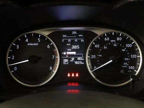 Used 2025 Nissan Versa S w/ Trunk Package image 16