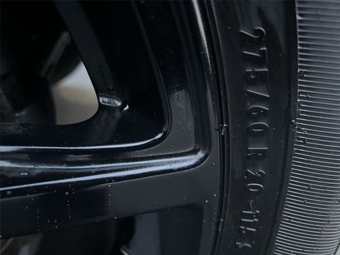 Used 2024 GMC Sierra 1500 Elevation w/ LPO, Elevation Black Package image 28