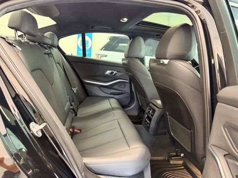 Used 2019 BMW 330i Sedan w/ Driving Assistance Package RWD image 27