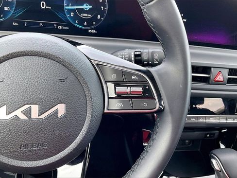 Used 2025 Kia Seltos EX w/ EX Sunroof Package image 19