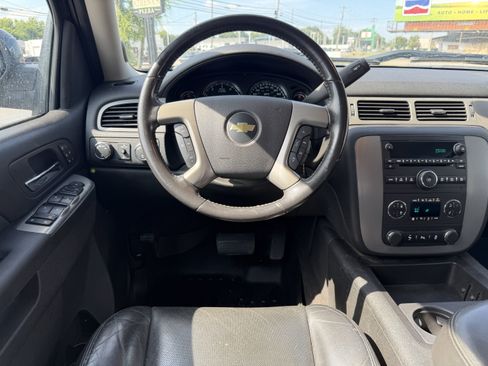 Used 2013 Chevrolet Silverado 1500 LTZ w/ LTZ Plus Package AWD/4WD image 18