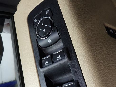 Used 2017 Ford F150 XLT w/ Equipment Group 302A Luxury AWD/4WD image 53