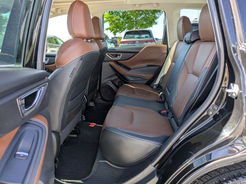 Used 2023 Subaru Forester Touring AWD/4WD image 31