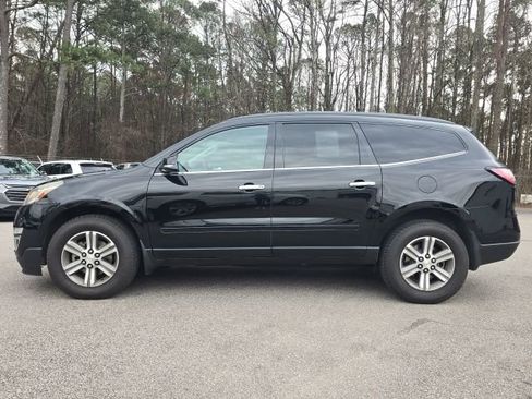 Used 2016 Chevrolet Traverse LT image 3