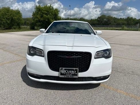 Used 2023 Chrysler 300 S RWD image 8
