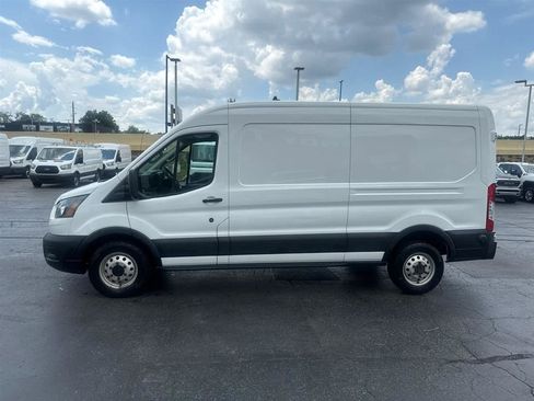 Used 2020 Ford Transit 250 Medium Roof AWD w/ Interior Upgrade Package image 5
