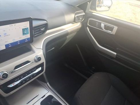 Certified 2023 Ford Explorer XLT image 23
