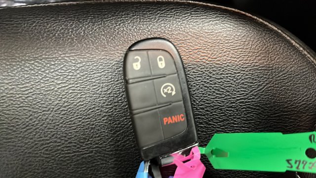 Used 2025 Jeep Compass Limited AWD/4WD image 20