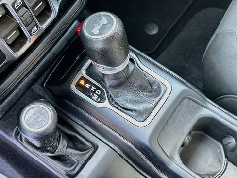 Used 2021 Jeep Wrangler Unlimited Sport AWD/4WD image 17