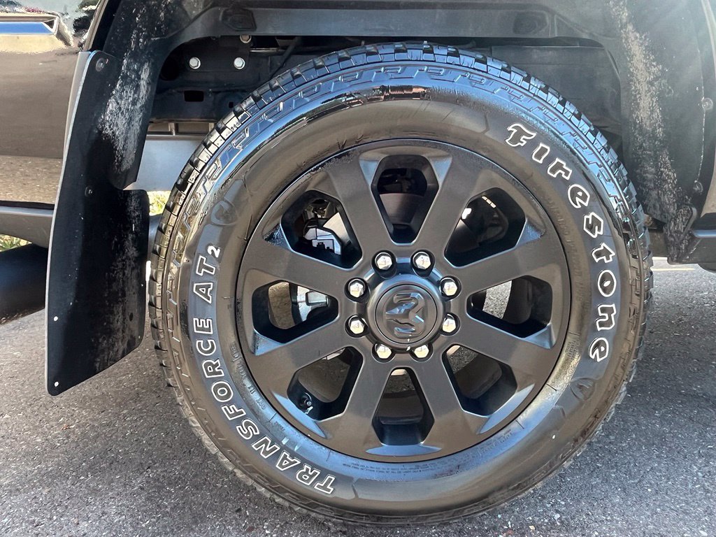 Used 2025 RAM 2500 Laramie AWD/4WD image 5