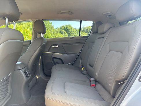 Used 2016 Kia Sportage LX FWD image 12