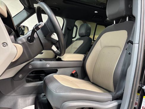 Used 2022 Land Rover Defender 110 X-Dynamic SE image 23