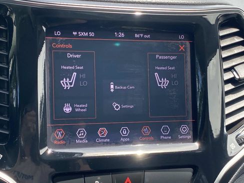 Used 2020 Jeep Cherokee Limited FWD image 33