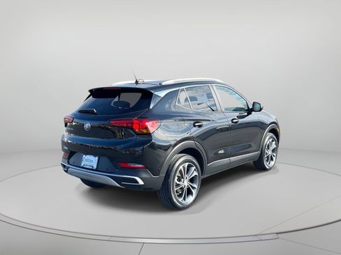 Used 2022 Buick Encore GX Select w/ Advanced Technology Package image 3