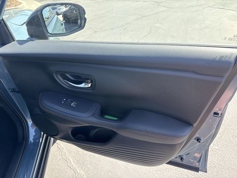 Certified 2025 Honda HR-V Sport image 25