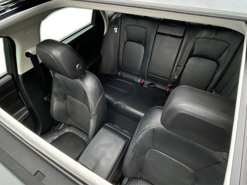 Used 2016 Jaguar XF Prestige image 22