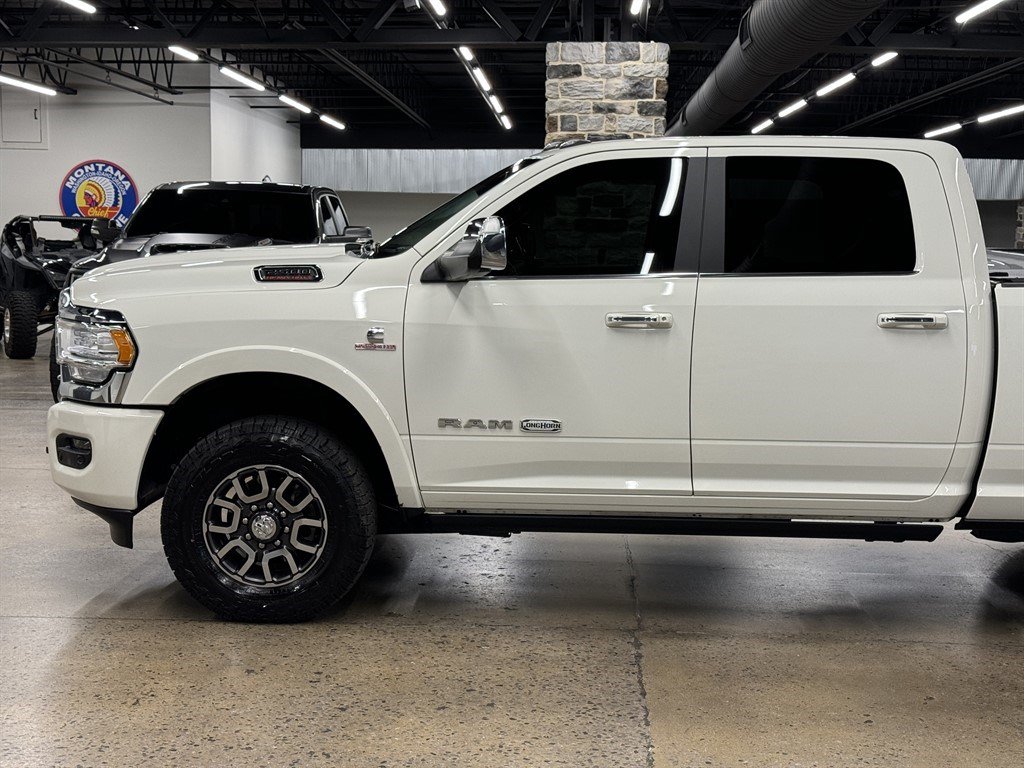 Used 2022 RAM 2500 Limited AWD/4WD image 4
