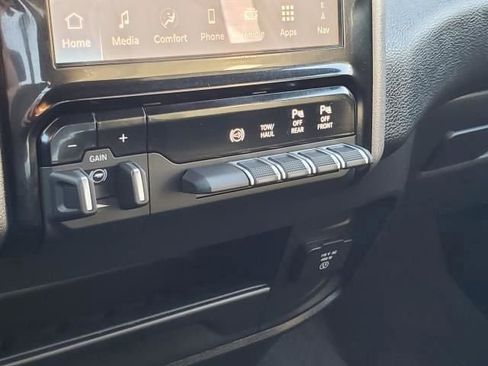 Used 2025 RAM 2500 Tradesman image 24