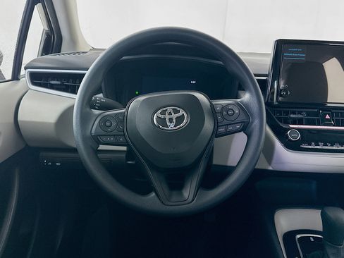 Used 2026 Toyota Corolla LE image 18