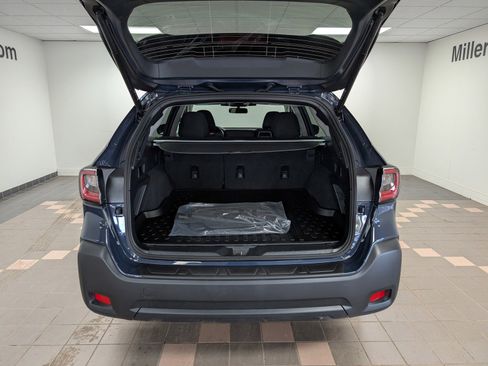 Used 2025 Subaru Outback Premium image 20